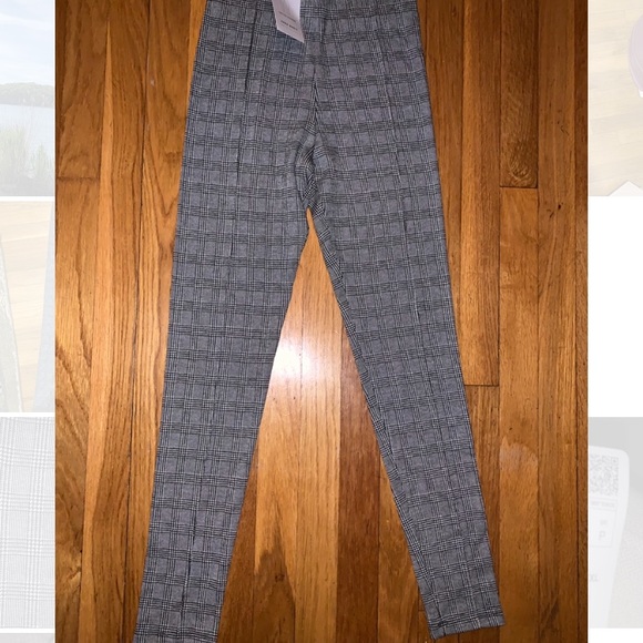 Zara grey plaid knit legging pants - Picture 2 of 4